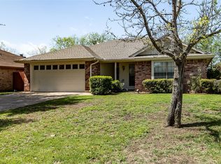 4405 Lakeview Dr, Lake Worth, TX 76135