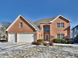 319 N Walnut St, Elmhurst, IL 60126