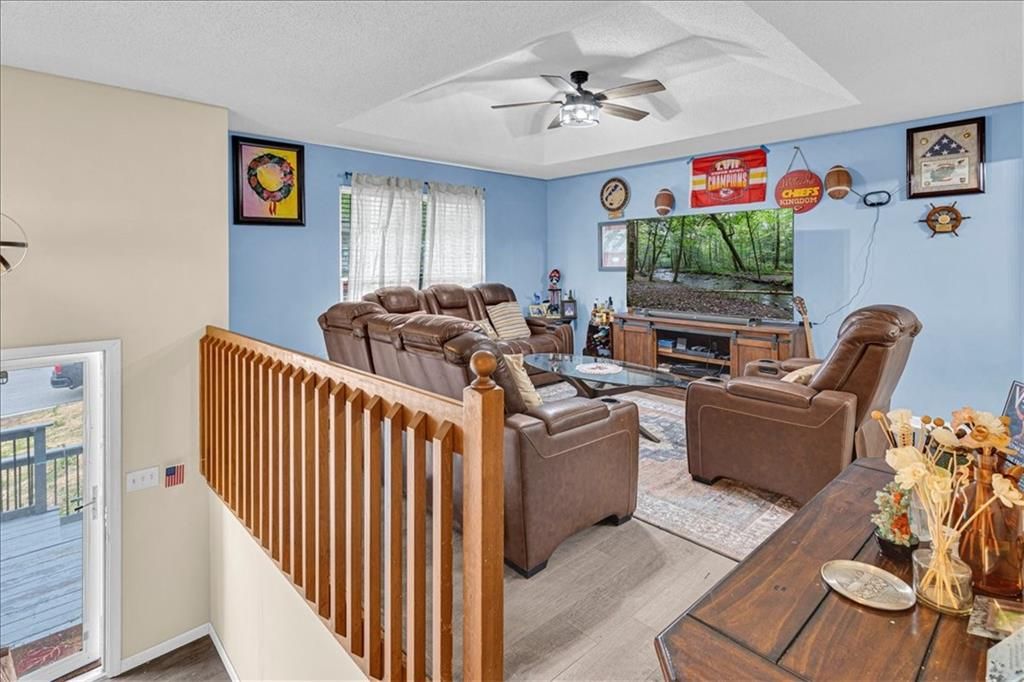 220 Debra St, Lansing, KS - View 6