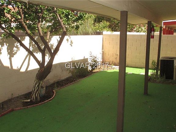 2nd image of 318 Carrington St