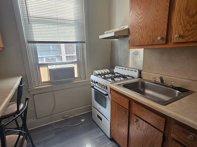 4023 Locust St #3 — Photo 7