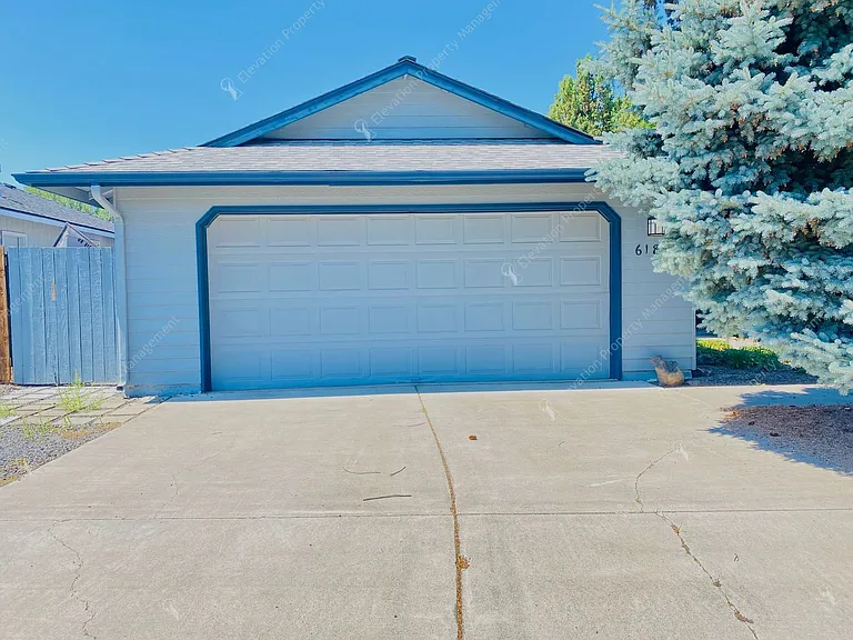 61875 Avonlea Cir — Photo 31