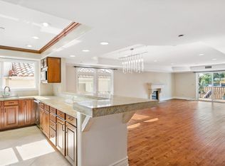 10390 W La Grange Ave #PENTHOUSE 2, Los Angeles, CA 90025