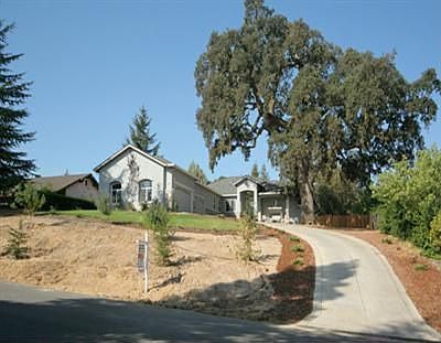 2nd image of 7015 Berry Hill Ct