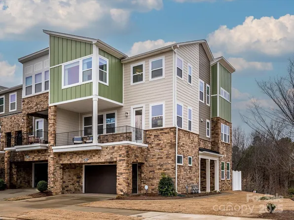2812 Ensemble Ct, Charlotte, NC 28262