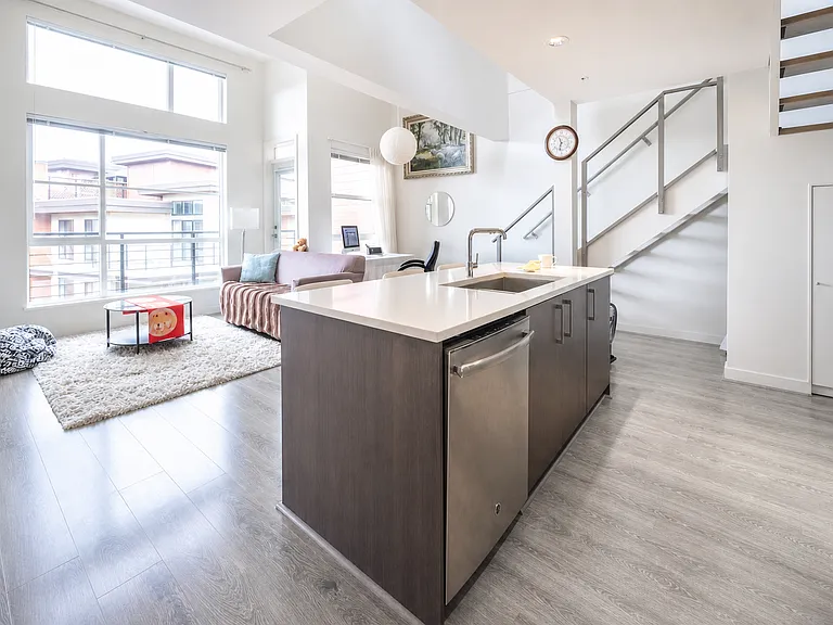 5981 Gray Ave — Photo 3