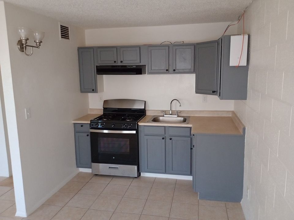 1st image of 401 N D St #16