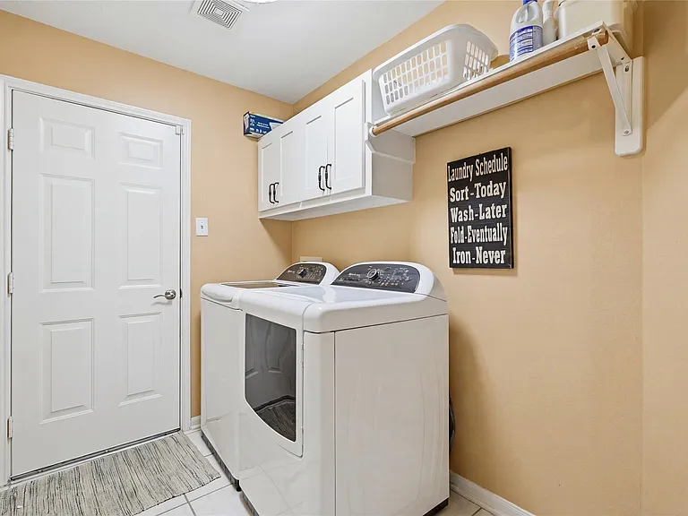 1010 Bringewood Chase Dr — Photo 33