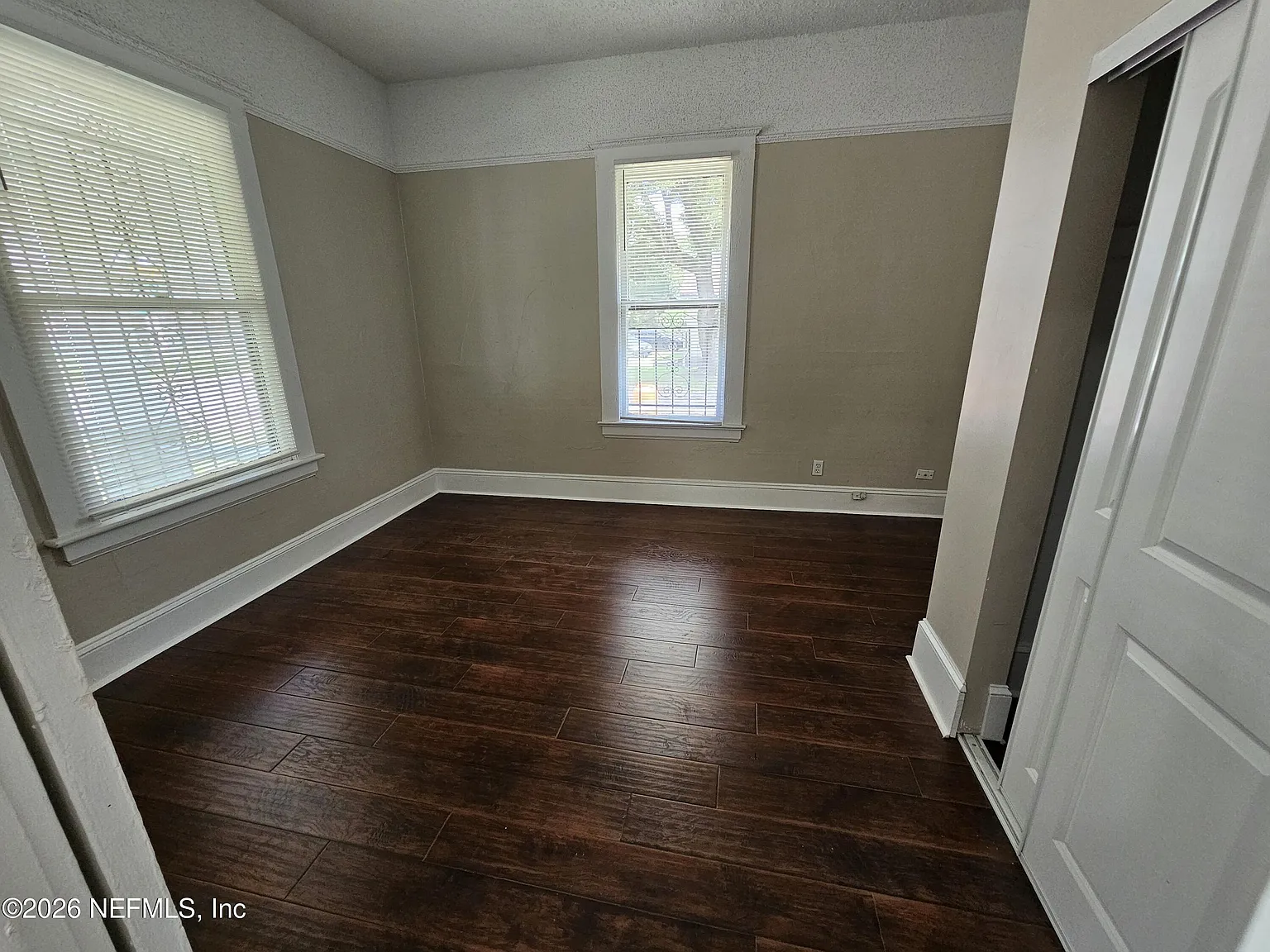 3 bed, 1.0 bath, 1268 sqft, $1,425 — Photo 4