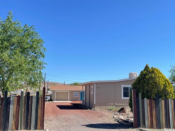 1335 Lahontan St, Silver Springs, NV 89429