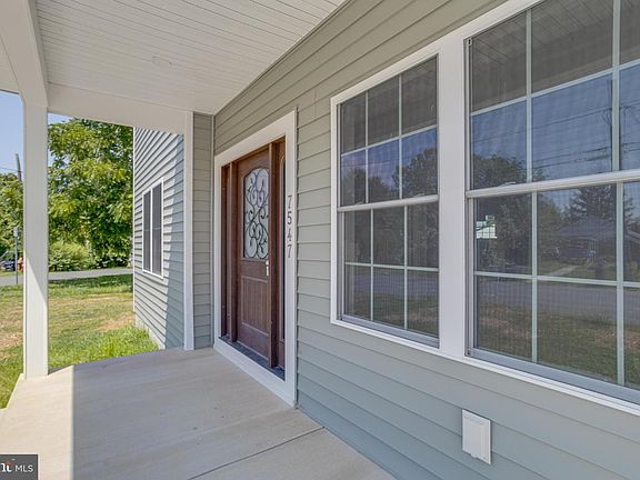 5th image of 7547 Battle Grove Cir