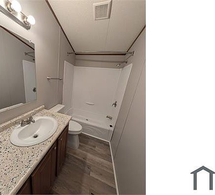3rd image of 2621 Jeffersonville Rd #19