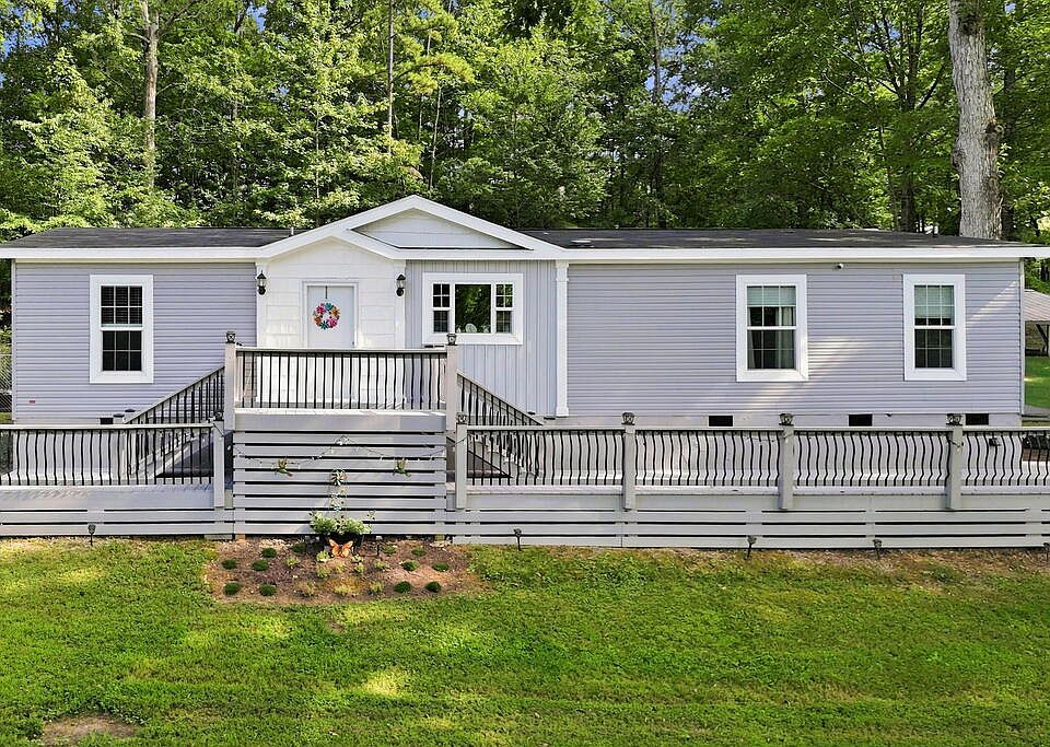 1st image of 1301 Gardner Spring Rd SE