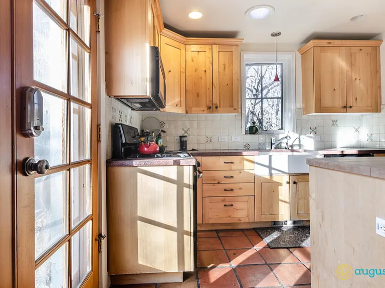 1802 Grove St #1 — Photo 12