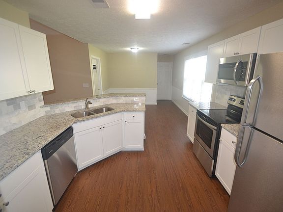 3rd image of 4321 Glen Heights Way