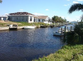 2505 SE 24th Ct, Cape Coral, FL 33904