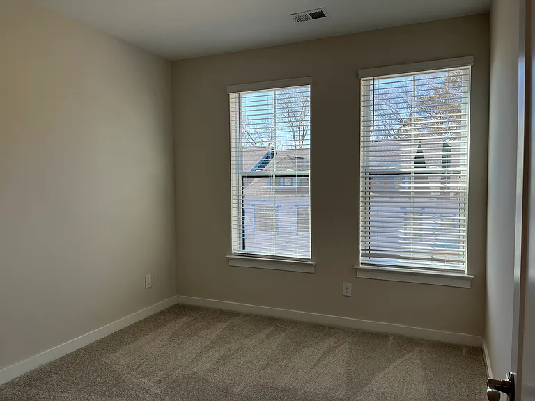 840 Kenway Ave — Photo 30