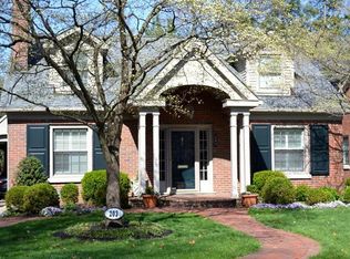 203 Chenault Rd, Lexington, KY 40502