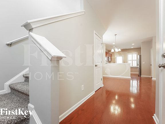 2nd image of 126 Brookhaven Rd