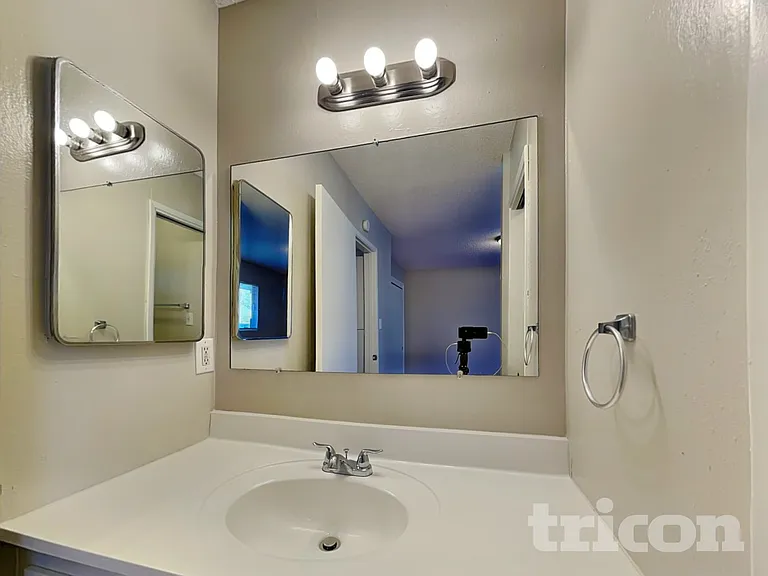 1645 Vance Way — Photo 9