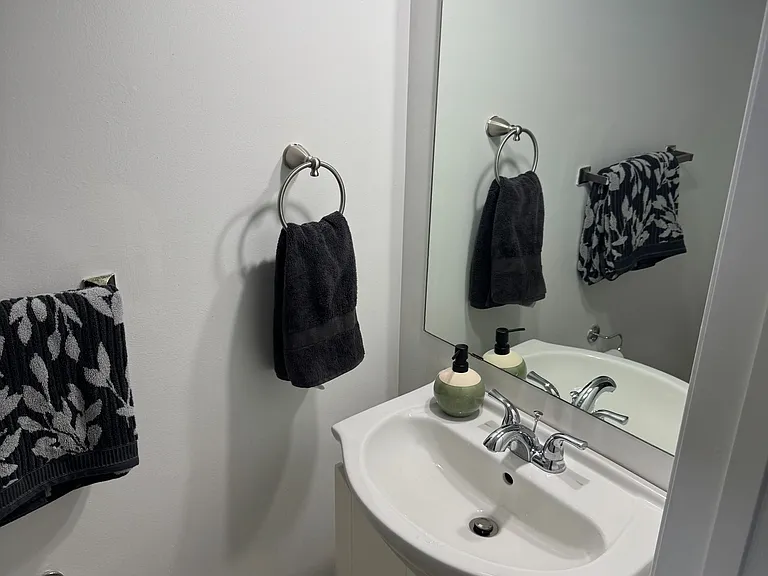 255 Lansdowne Ave W #2 — Photo 12