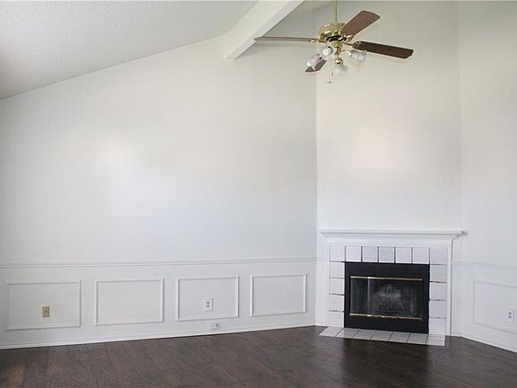 2nd image of 6406 Nellie Dr