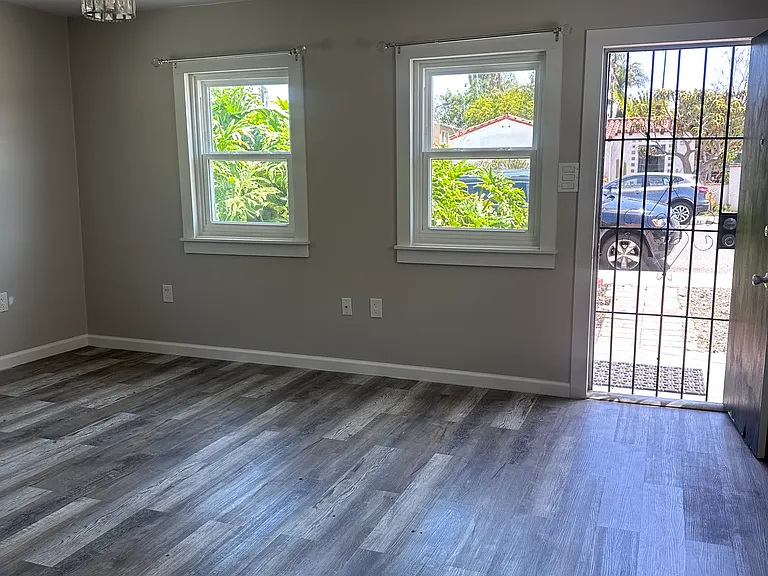 732 Twin Oaks Ave — Photo 5
