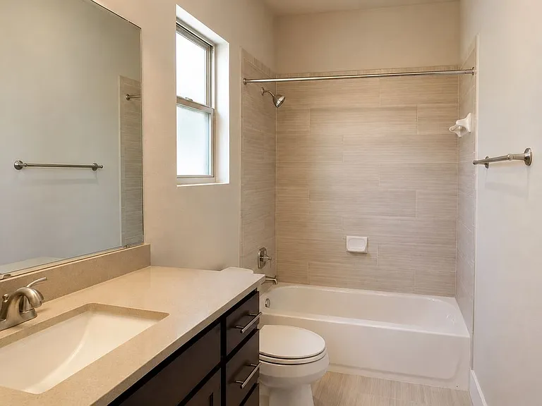 4104 Nitschke St #B — Photo 2