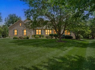4714 Chestnut Grove Dr, Champaign, IL 61822