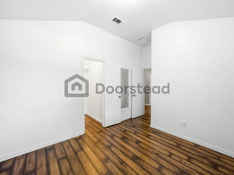 4909 Mountain Ridge Ln — Photo 19