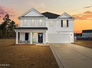 1705 Redbout Ct, Hope Mills, NC 28348