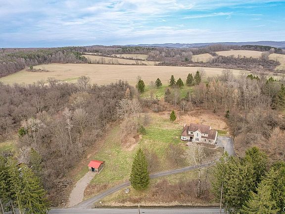5th image of 1786 Preston Hill Rd