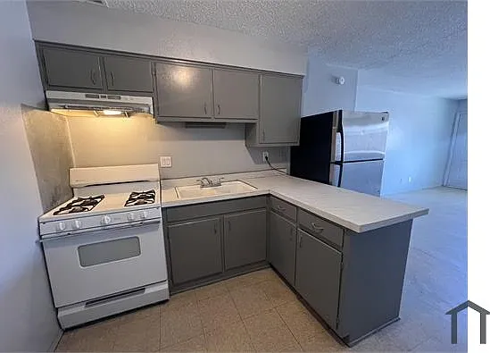 423 Dallas St NE #C — Photo 18