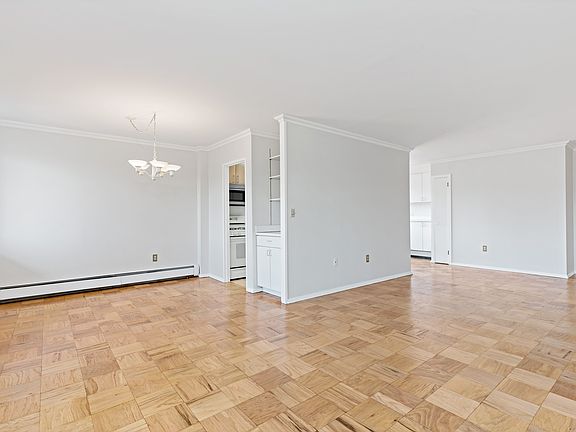 3rd image of 100 E Hartsdale Ave APT 6FW