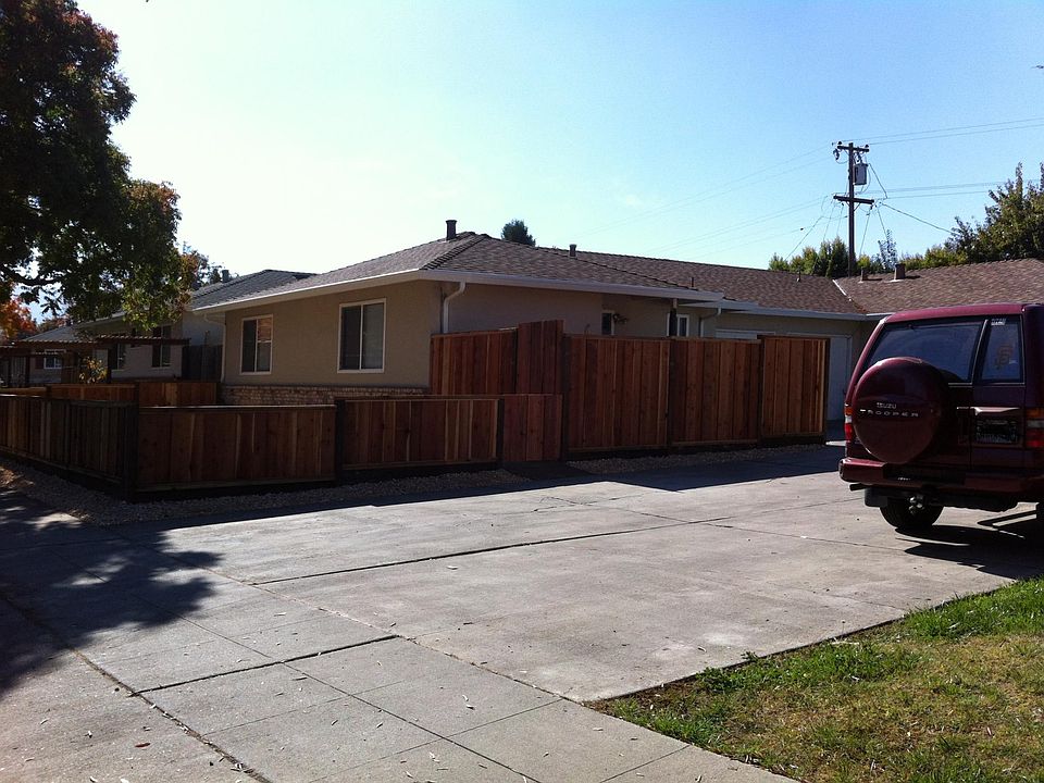 1st image of 2893 Union Ave
