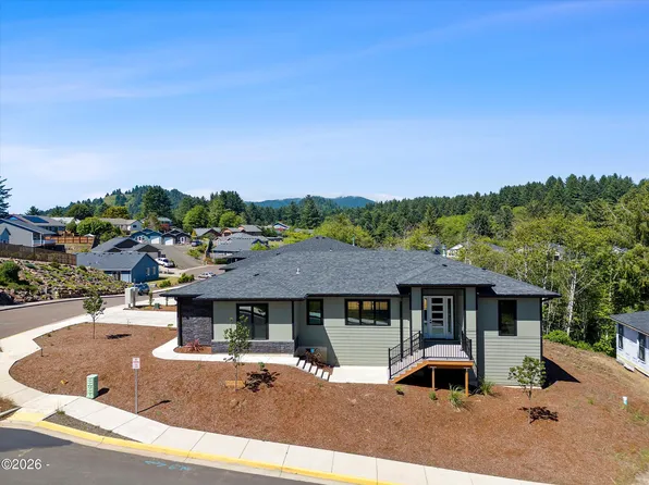 5244 NE Wave Ln, Lincoln City, OR 97367