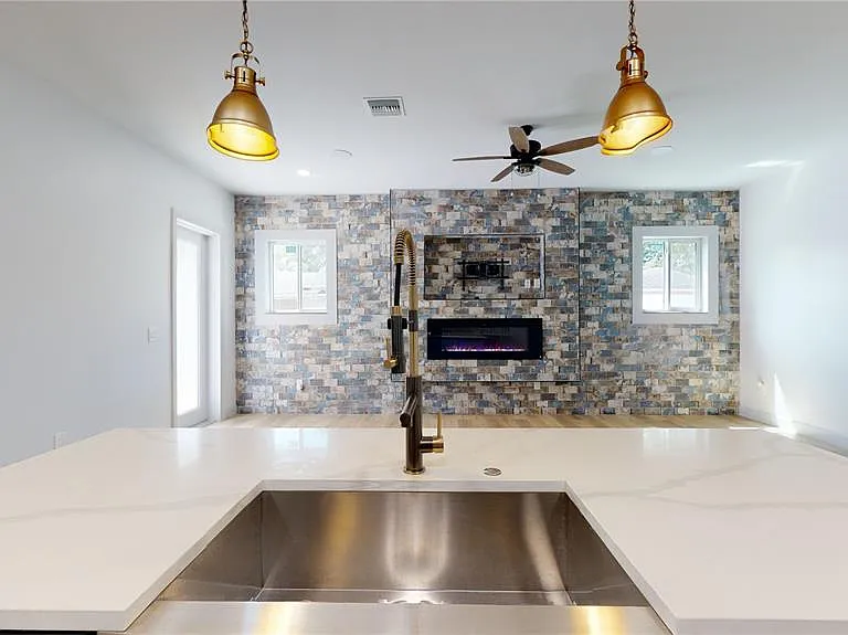 1246 Bass Blvd #A — Photo 8