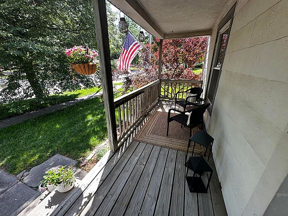 3rd image of 337 W 3rd St