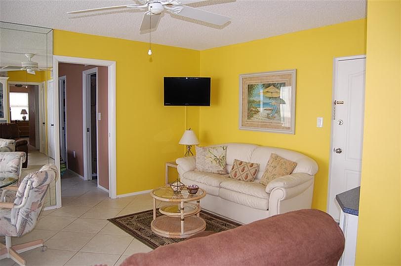 2nd image of 1255 Tarpon Center Dr APT 601