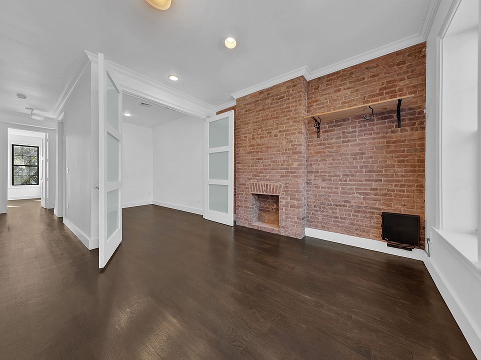 1st image of 1882 Bergen St #2