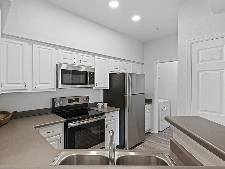 Grand Centennial Apartments — Photo 15