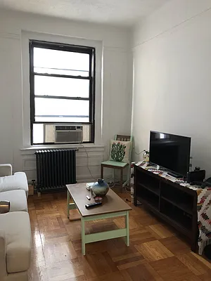 Rented by Urban Real Estate Property Group Inc | media 5