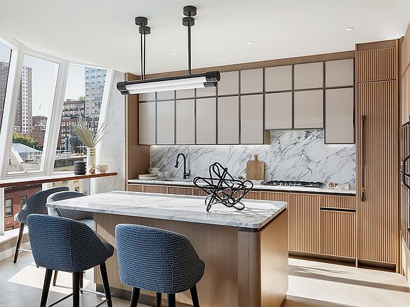 5th image of 515 W 18th St APT 1804