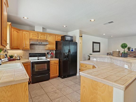 2nd image of 1381 Sterling Pl