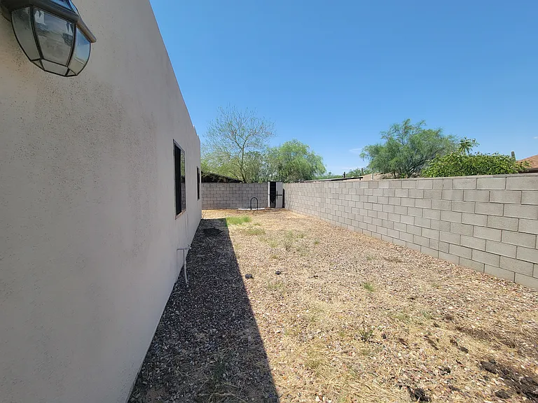 2959 N Tyndall Ave — Photo 13