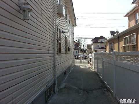 4th image of 140-24 246th St