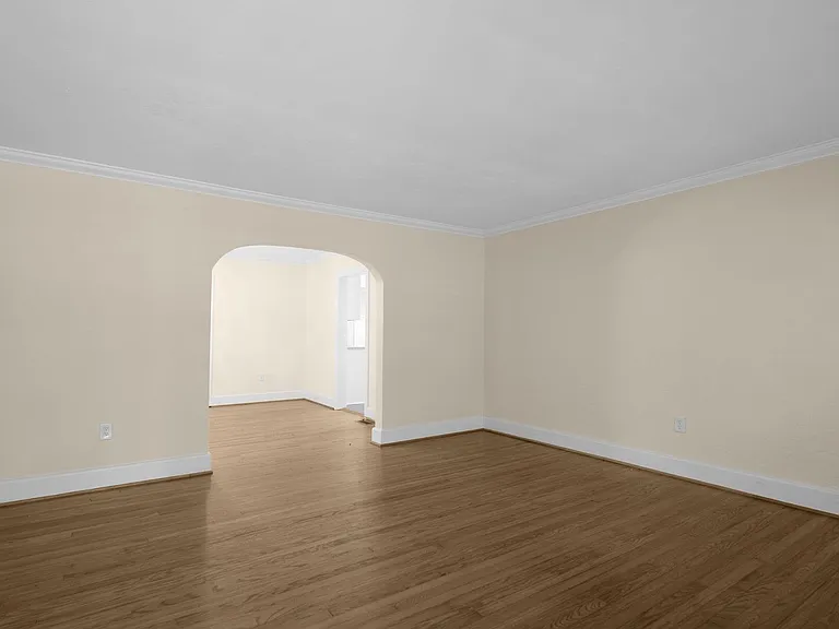 6333 Tuttle Ave — Photo 4