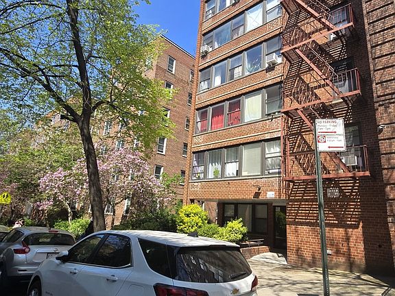 2nd image of 3427 74th St APT 2D