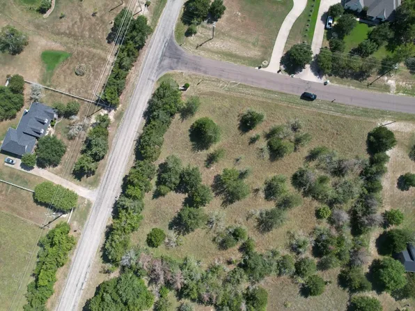 9373 Green Branch Loop, Bryan, TX 77808