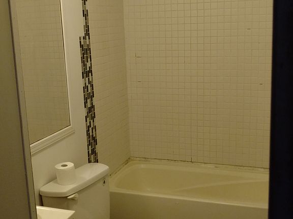 5th image of 210 Sequoia Dr